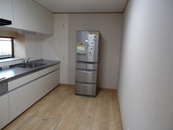 Hキッチン後１.JPG